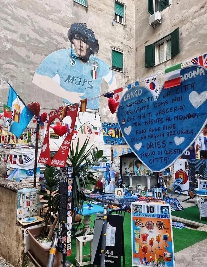 La Casa Di Vera Nápoles 0*,